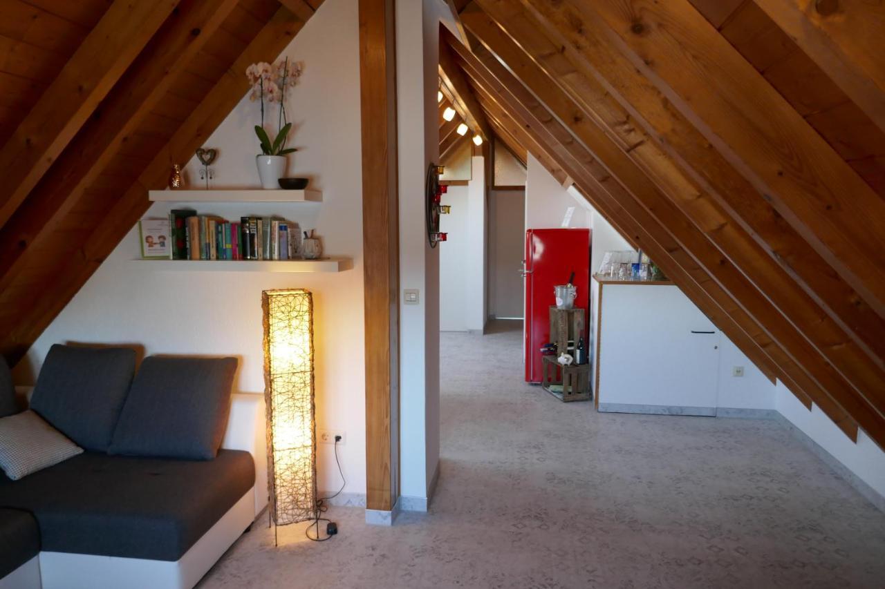 Moderne 2 Zi - Fewo Weinbergliebe Am Tuniberg Zwischen Freiburg Und Frankreich Merdingen Exterior foto