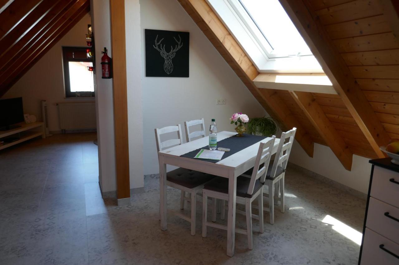 Moderne 2 Zi - Fewo Weinbergliebe Am Tuniberg Zwischen Freiburg Und Frankreich Merdingen Exterior foto